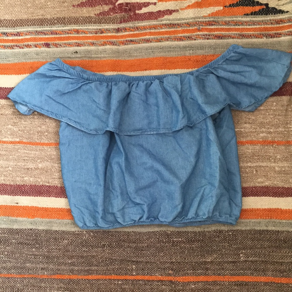 Light blue/denim off the shoulder crop top
